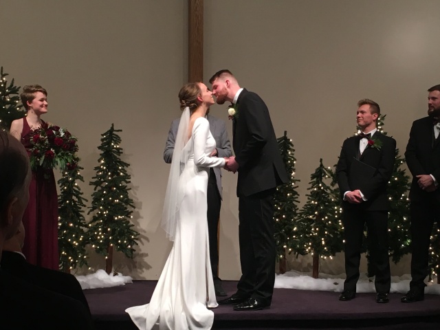 2018/01(January)/Brooke-Scott-Wedding/640x480_2018-01-05-37-Brook-Scott-JoshuaAdam-Wedding.JPG