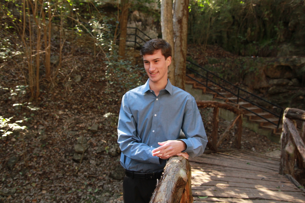 2018/01(January)/Chance-Senior-Pictures/1024x768_2018-01-13-Chance-Senior-Pic-168.JPG