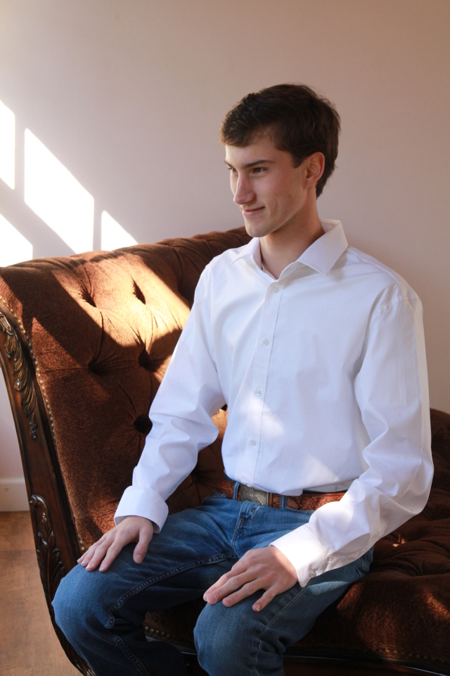 2018/01(January)/Chance-Senior-Pictures/640x480_2018-01-13-Chance-Senior-Pic-006.JPG
