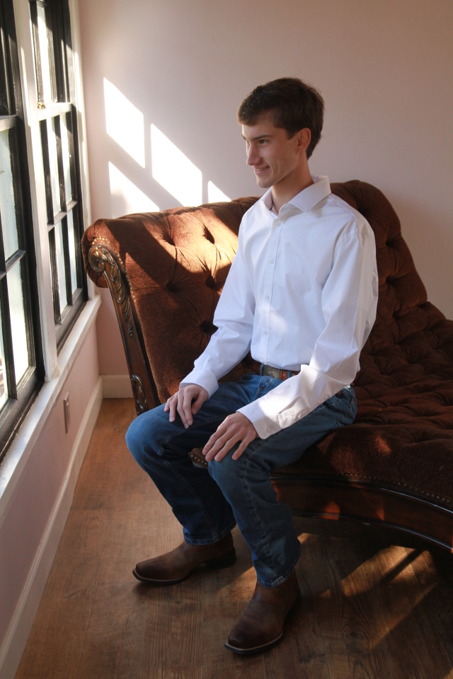2018/01(January)/Chance-Senior-Pictures/640x480_2018-01-13-Chance-Senior-Pic-007.JPG