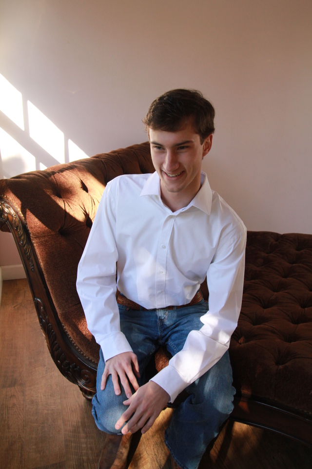 2018/01(January)/Chance-Senior-Pictures/640x480_2018-01-13-Chance-Senior-Pic-013.JPG