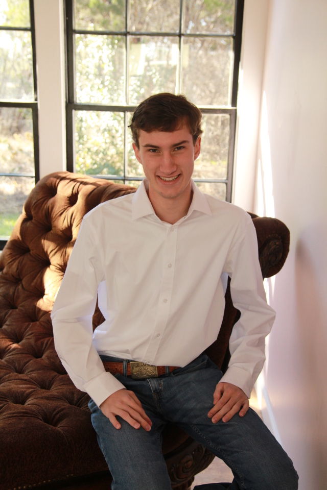 2018/01(January)/Chance-Senior-Pictures/640x480_2018-01-13-Chance-Senior-Pic-033.JPG