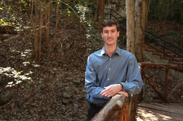 2018/01(January)/Chance-Senior-Pictures/640x480_2018-01-13-Chance-Senior-Pic-161.JPG