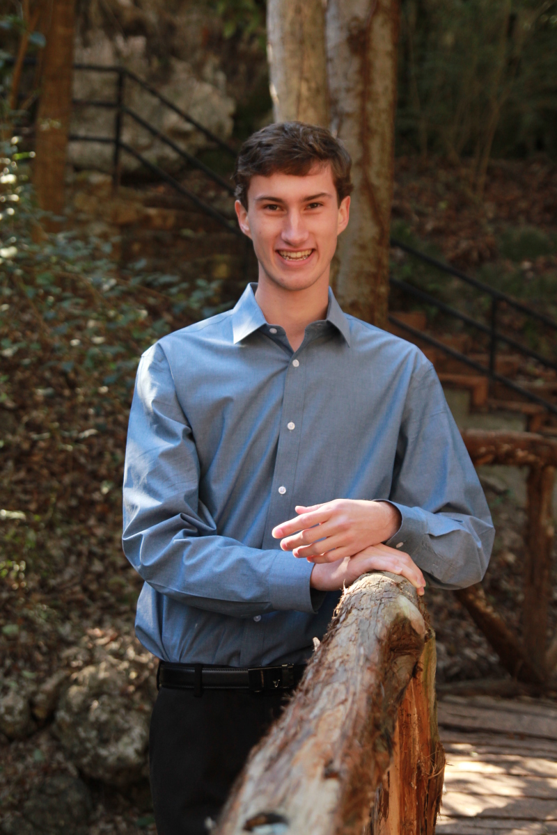 2018/01(January)/Chance-Senior-Pictures/800x600_2018-01-13-Chance-Senior-Pic-158.JPG