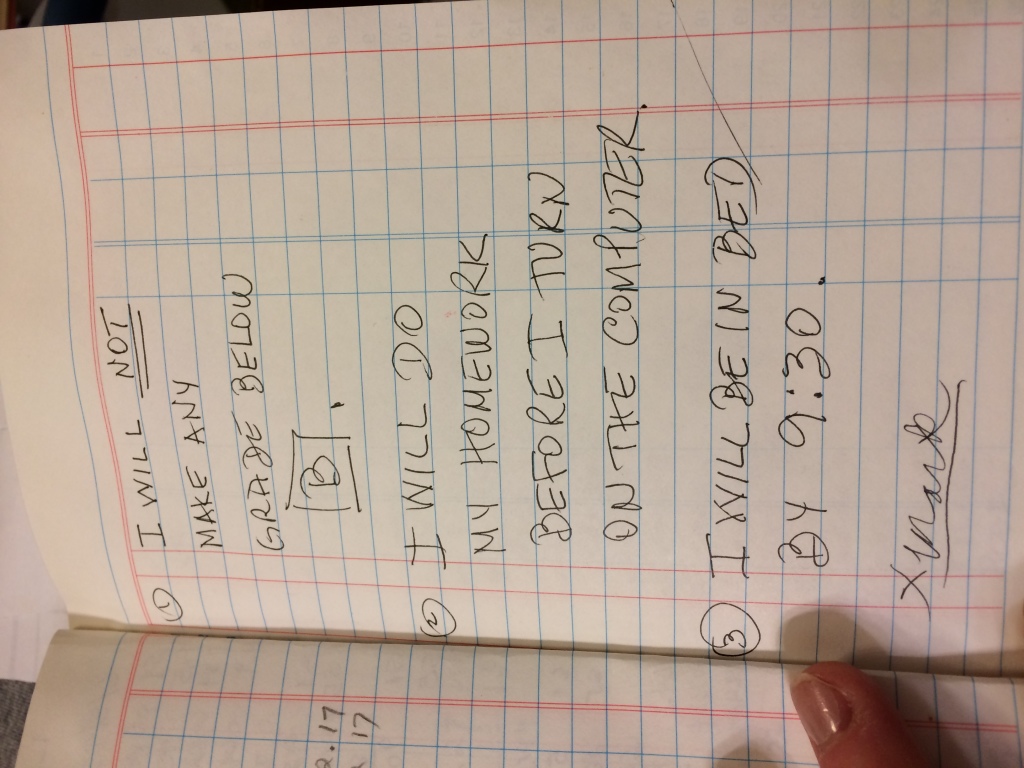 2018/01(January)/Susana-Hammett-1-year-after-passing/1024x768_2018-01-27-4450-Notebook-writing.JPG