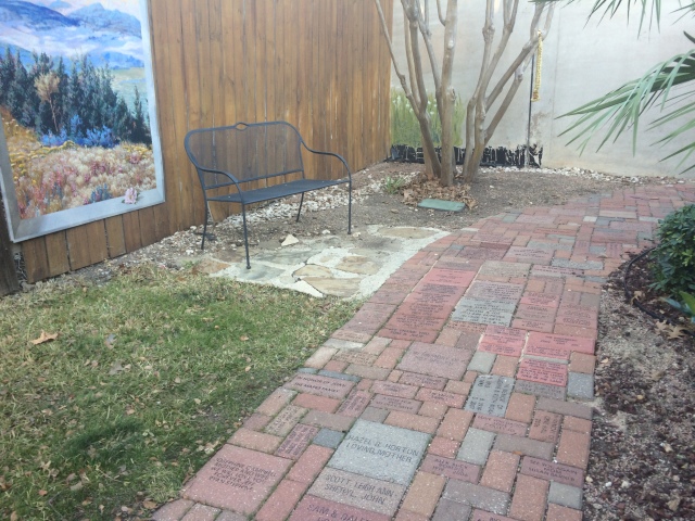 2018-01-29-4453-Susana-Hammett-Brick-Engraved-QEPD.JPG