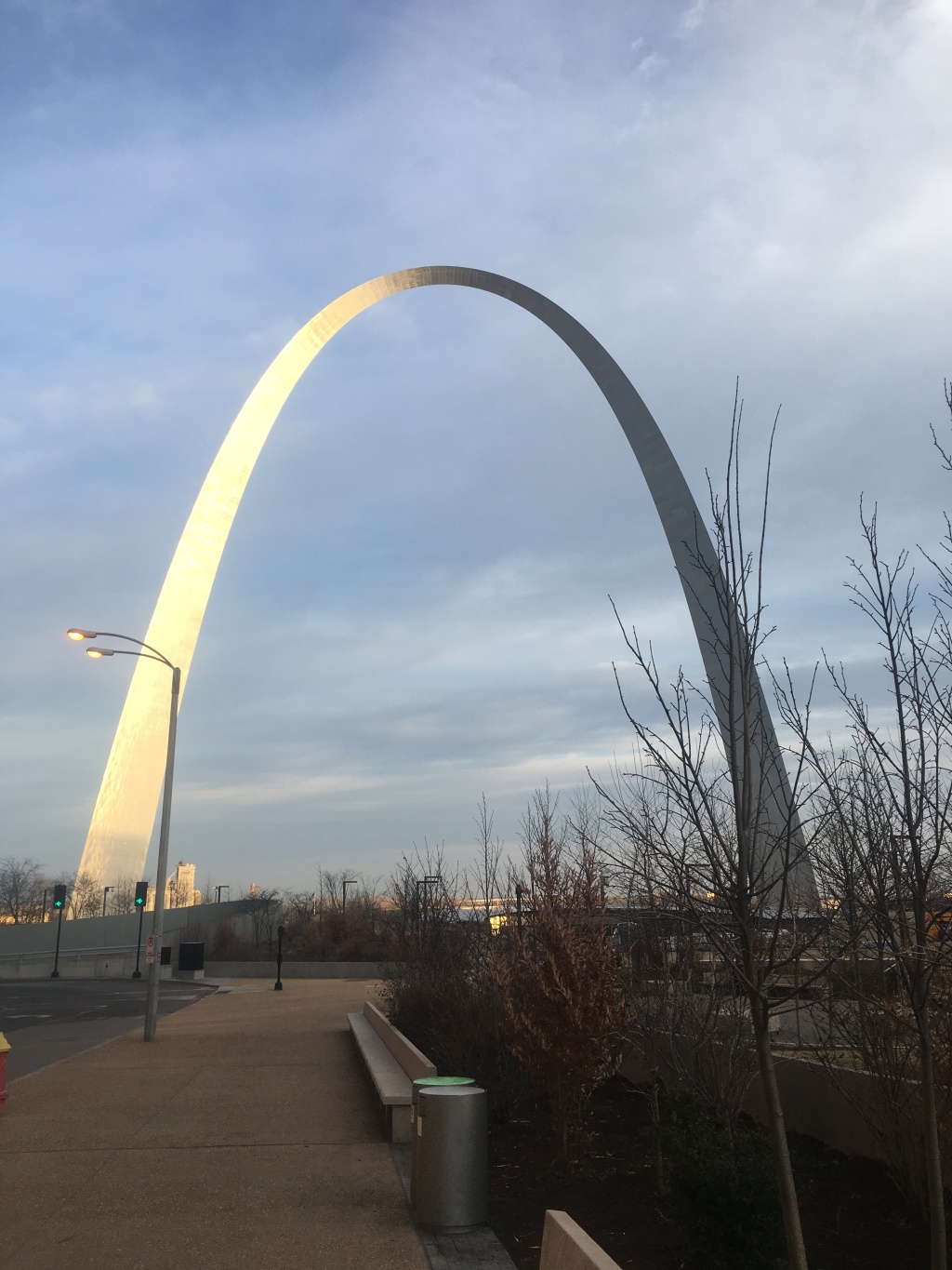 2018/01(January)/VA-St-Louis/1024x768_2018-01-31-02-St-Louis-VA-Arch.JPG