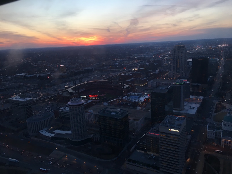 2018/01(January)/VA-St-Louis/800x600_2018-01-31-15-St-Louis-VA-Arch.JPG