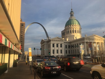 2018-01-31-01-St-Louis-VA-Arch-Capitol.JPG