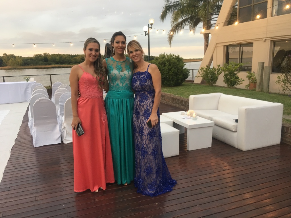 2018/03(March)/Argentina-Lio-Gabby-Wedding/1024x768_2018-03-24-Argentina-049-Lucila-Adriana-Maru.JPG