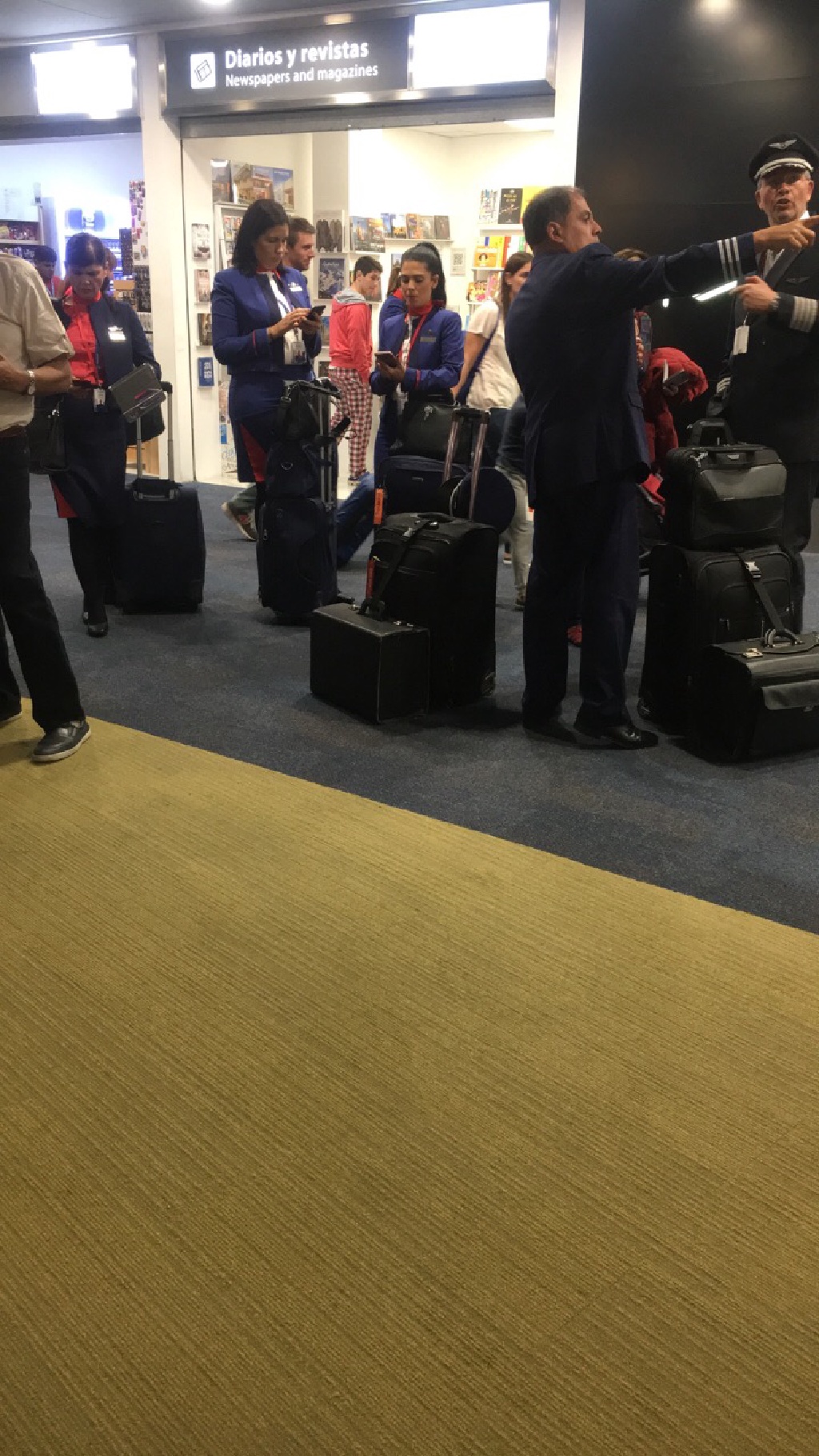 2018/03(March)/Argentina-Lio-Gabby-Wedding/1024x768_2018-03-25-Argentina-55-Flight-Attendents.JPG