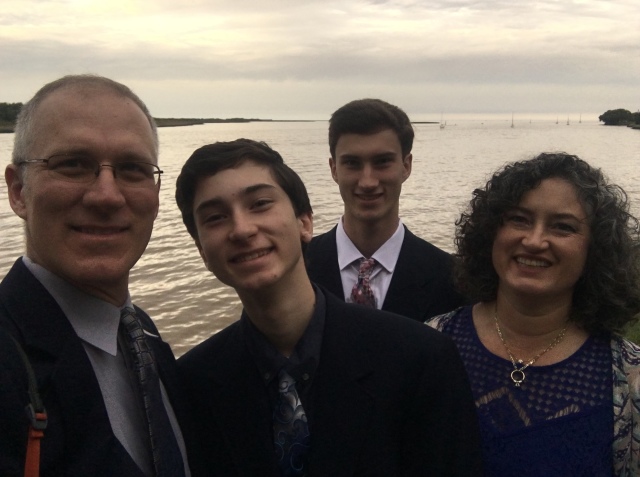 2018/03(March)/Argentina-Lio-Gabby-Wedding/640x480_2018-03-24-Argentina-019-Travis-Dax-Chance-Suzi.JPG