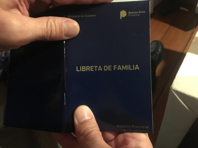 2018/03(March)/Argentina-Lio-Gabby-Wedding/640x480_2018-03-24-Argentina-087-Marriage-Book.JPG