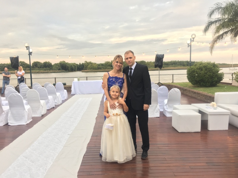 2018/03(March)/Argentina-Lio-Gabby-Wedding/800x600_2018-03-24-Argentina-032-Adriana-Leo-Clara.JPG