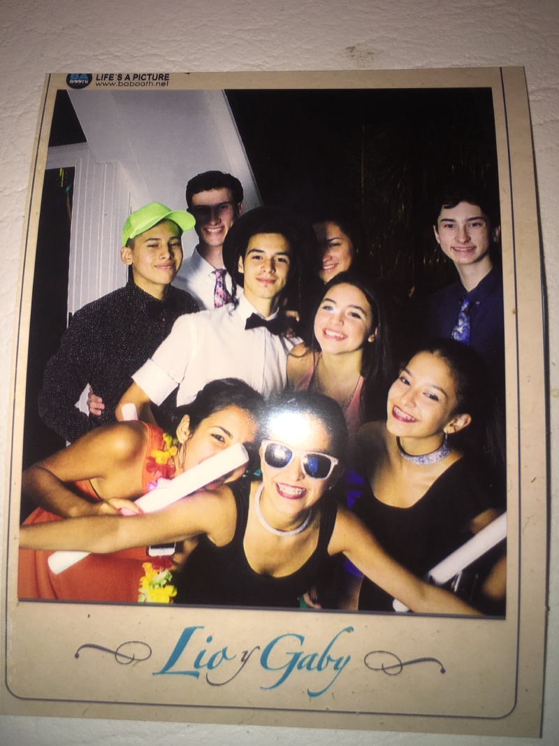 2018/03(March)/Argentina-Lio-Gabby-Wedding/800x600_2018-03-25-Argentina-13-Chance-Dax-teenagers-polaroid.JPG