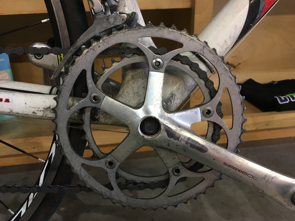 2018/04(April)/Misc/1024x768_2018-04-14-Travis-Bike-Chain-Ring-worn-out-15000miles-2.JPG