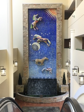 2018-04-05-Airport-Art-location-unknon.JPG