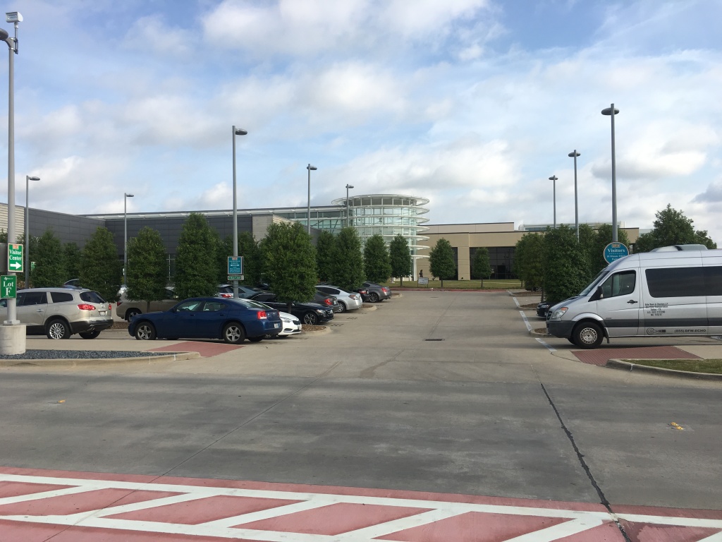 2018/04(April)/UT-Dallas-Visit-Chance/1024x768_2018-04-11-UT-Dallas-Visit-Chance-03.JPG