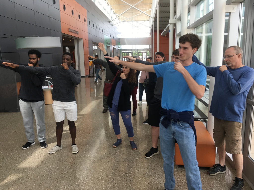 2018/04(April)/UT-Dallas-Visit-Chance/1024x768_2018-04-11-UT-Dallas-Visit-Chance-16-swoosh.JPG