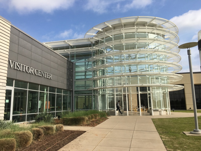 2018/04(April)/UT-Dallas-Visit-Chance/800x600_2018-04-11-UT-Dallas-Visit-Chance-04.JPG