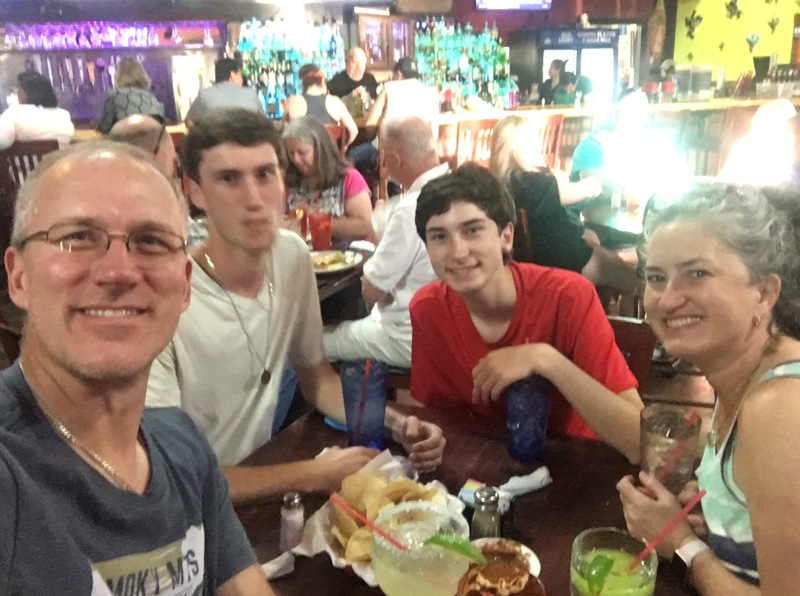 2018/05(May)/Chance-Graduation/800x600_2018-05-24-Chance-Graduation-dinner-1-Travis-Dax-Suzi.JPG