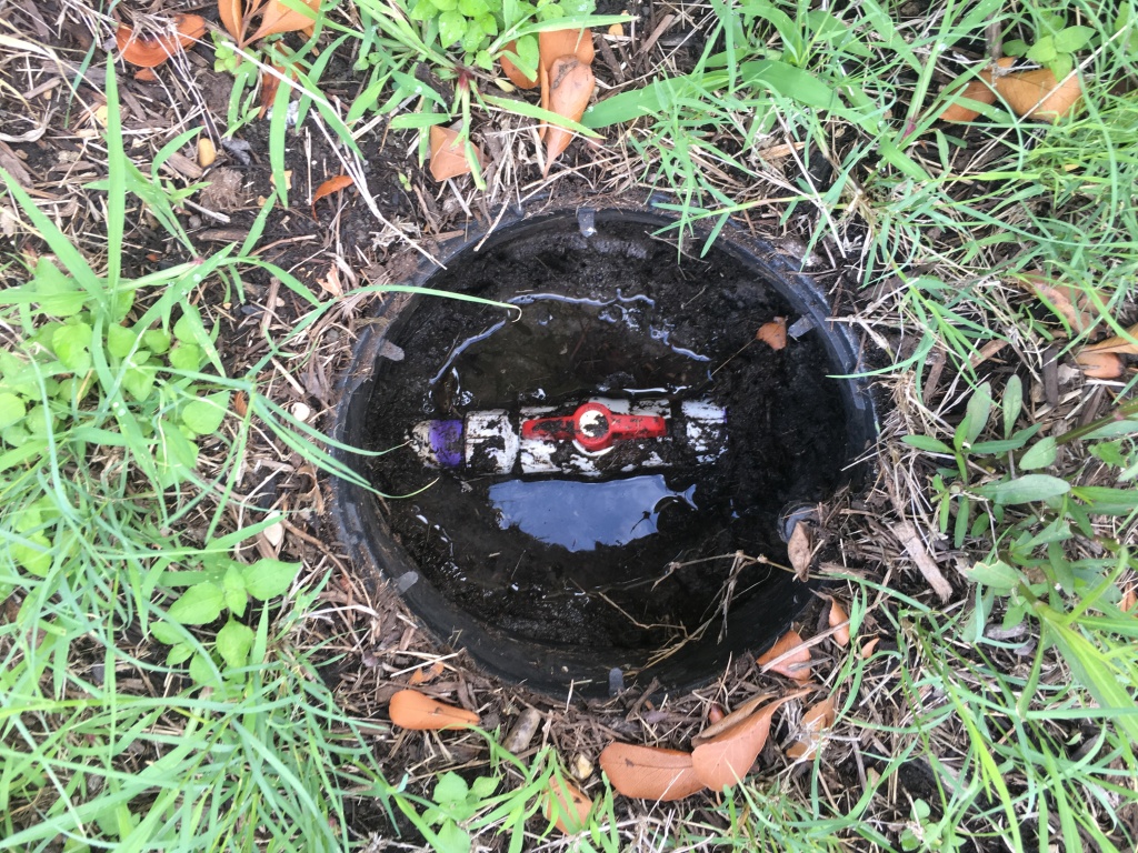 2018/05(May)/Misc/1024x768_2018-05-22-Sprinkler-leak-1.JPG