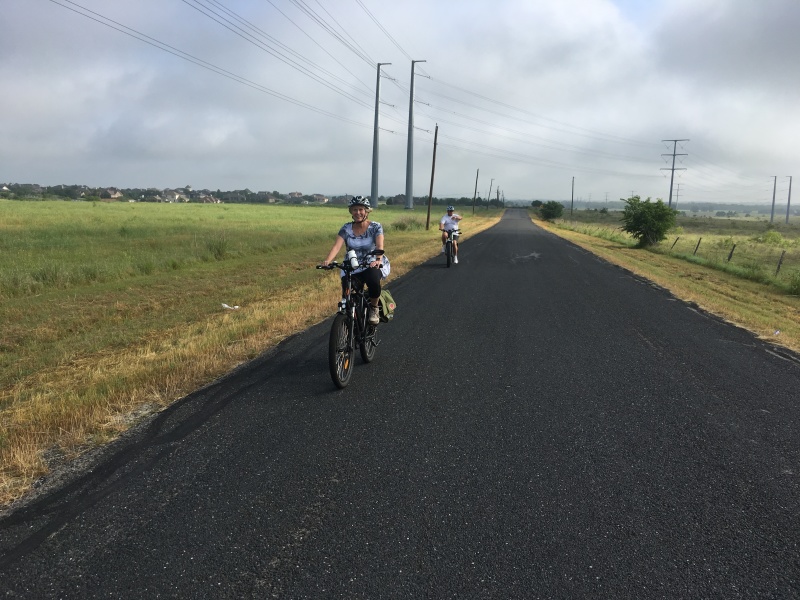 2018/05(May)/Misc/800x600_2018-05-02-Janeen-riding-RadBike-2-Jim.JPG