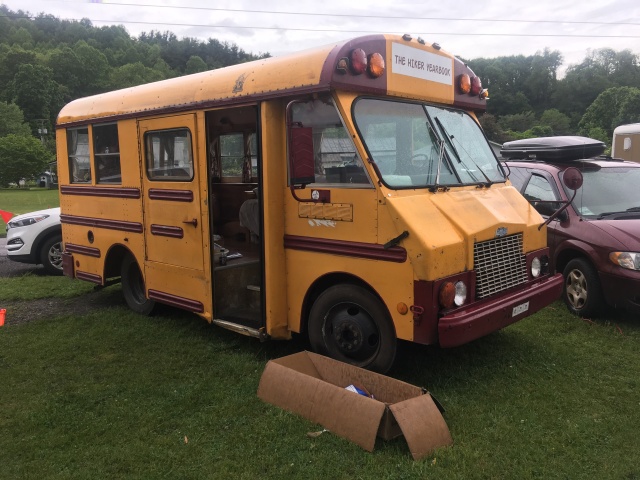 2018-05-18-TrailDays-09-HikerYearbook-bus.JPG