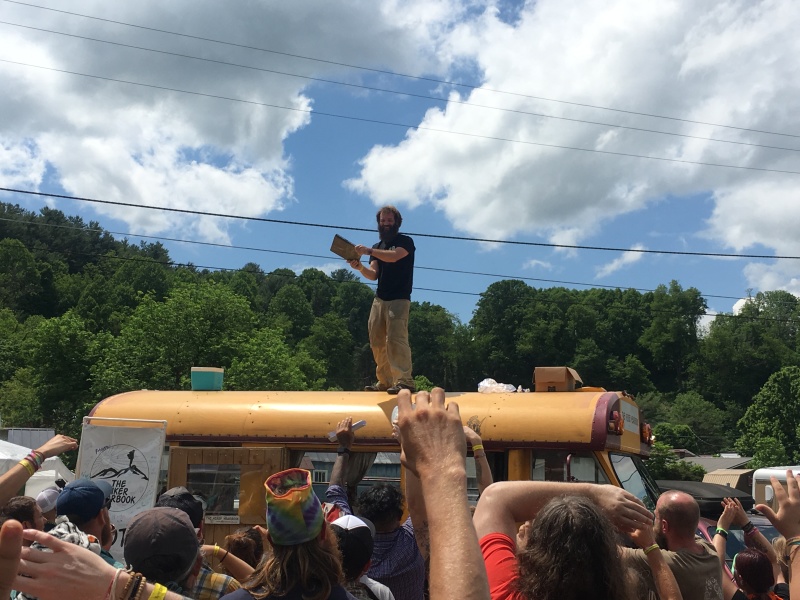 2018/05(May)/TrailDays-2018/800x600_2018-05-19-TrailDays-31-Matthew-Odie-giving-HikerYearBook-speach.JPG