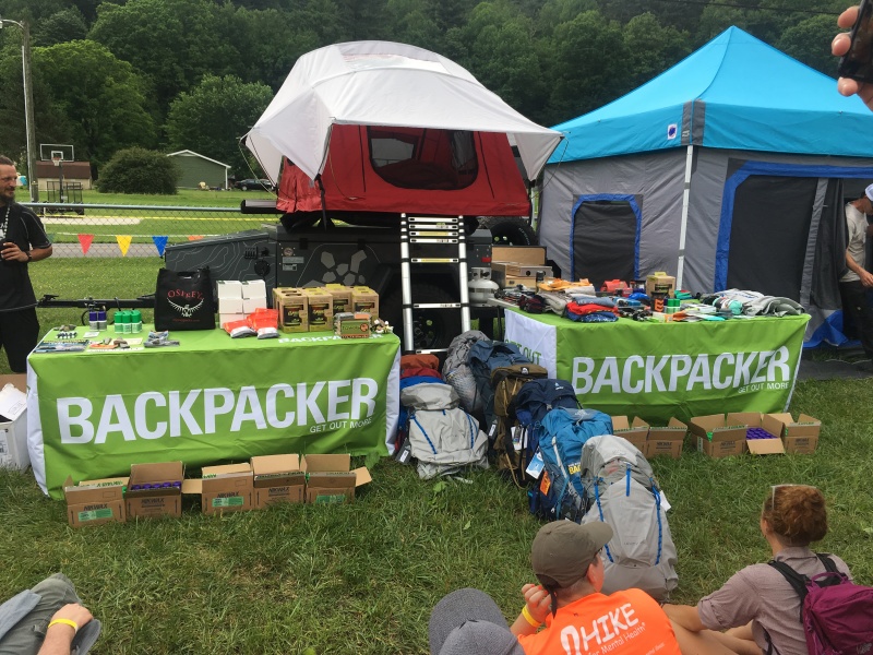 2018/05(May)/TrailDays-2018/800x600_2018-05-19-TrailDays-34-giveaway-stuff.JPG