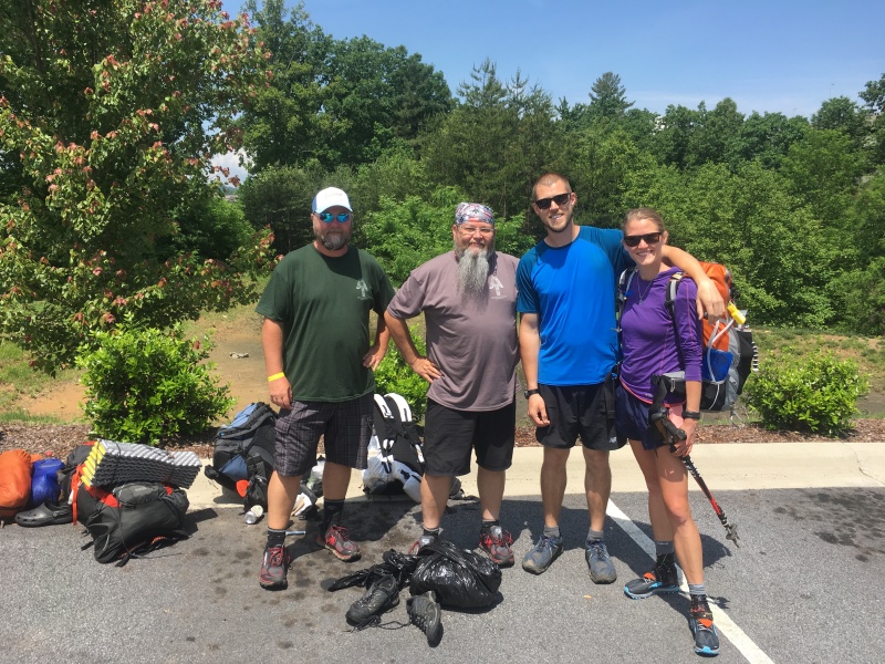 2018/05(May)/TrailDays-2018/800x600_2018-05-20-TrailDays-3-Slower-Slow-Mike-Meg-hitchhikers.JPG