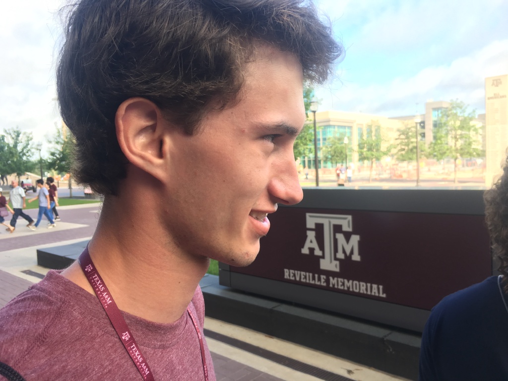 2018/06(June)/TAMU-Orientation-Chance/1024x768_2018-06-28-TAMU-Orientation-Chance-5.JPG