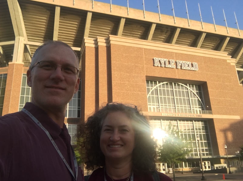 2018/06(June)/TAMU-Orientation-Chance/800x600_2018-06-28-TAMU-Orientation-Chance-22-Travis-Suzi.JPG