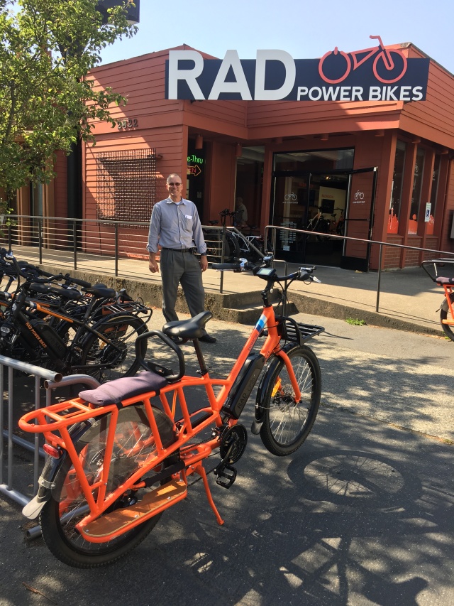 2018/06(June)/VA-Seattle-WA/640x480_2018-06-05-VA-Seattle-RADPowerBikes-3.JPG