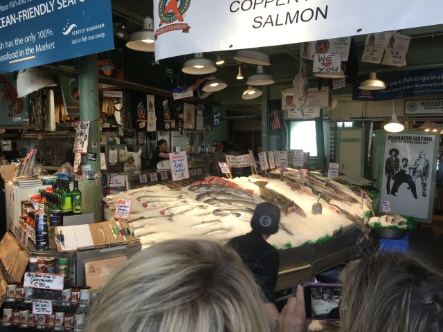 2018/06(June)/VA-Seattle-WA/640x480_2018-06-07-VA-Seattle-1-Fish-Market.JPG