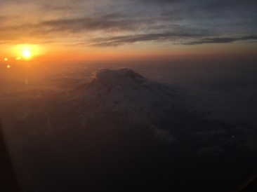 2018-06-08-VA-Seattle-Mt-Rainier-sunrise-5.JPG