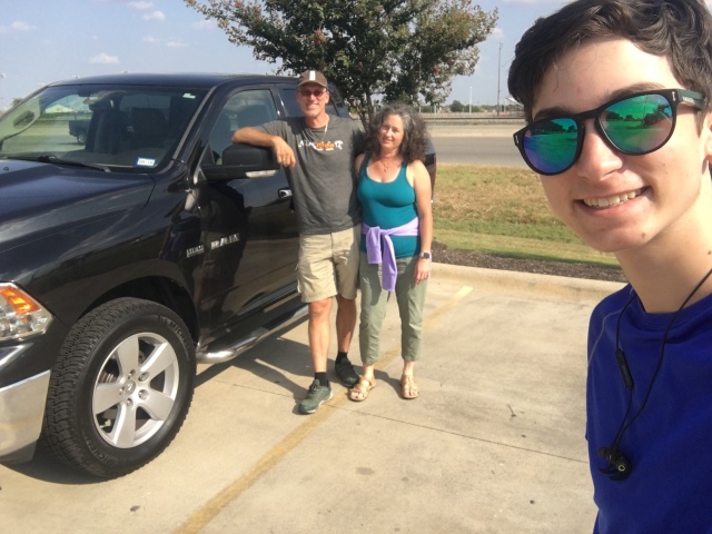 2018/07(July)/Dodge-Pickup/640x480_2018-07-29-2009-Dodge-Pickup-5-Travis-Suzi-Dax.JPG