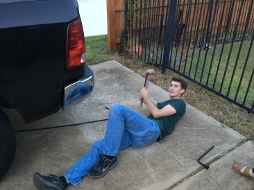 2018-08-12-2009-Dodge-Pickup-1-Chance-changing-tire-practice.JPG