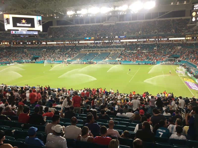 2018/07(July)/VA-Miami-soccer/800x600_2018-07-31-VA-Miami-8-Soccer-ManchesterUnited-vs-Real-Madrid-sprinklers-mid-game.JPG