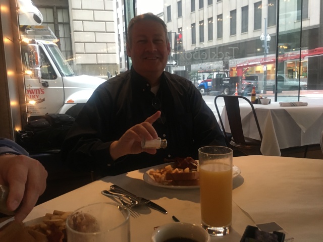 2019-02-07-01-New-Orleans-Steve-salt-shaker.JPG
