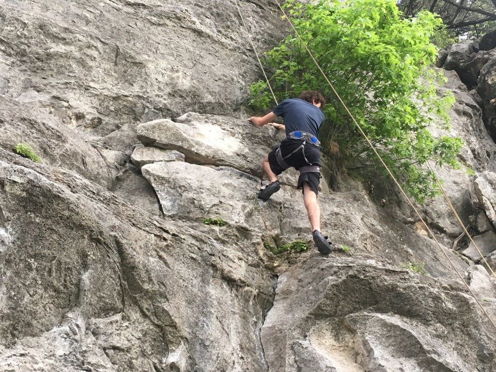 2019/03(March)/Crew8787-Rock-Climbing/1024x768_2019-03-30-Crew8787-rock-climbing-03-Chance.JPG