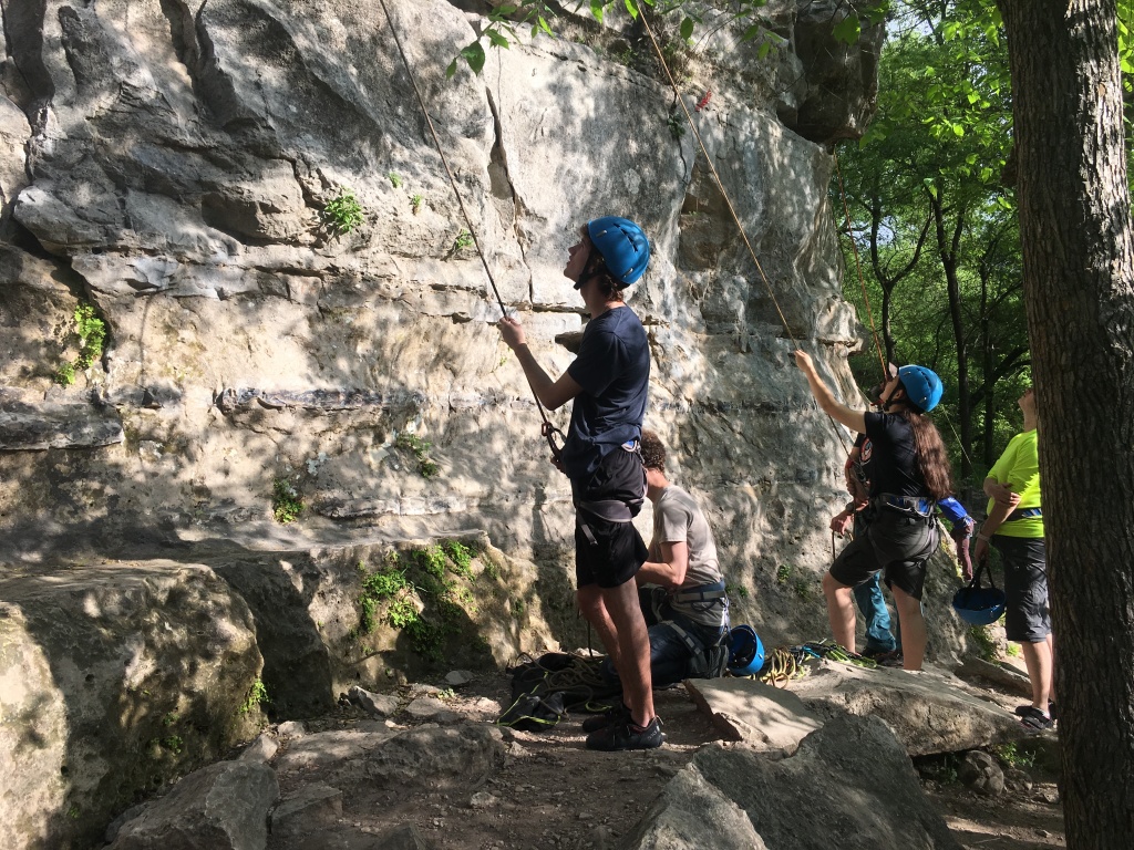 2019/03(March)/Crew8787-Rock-Climbing/1024x768_2019-03-30-Crew8787-rock-climbing-07-Chance.JPG