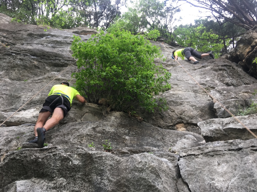 2019/03(March)/Crew8787-Rock-Climbing/1024x768_2019-03-30-Crew8787-rock-climbing-16-Travis-Suzi.JPG