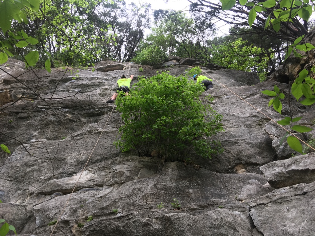 2019/03(March)/Crew8787-Rock-Climbing/1024x768_2019-03-30-Crew8787-rock-climbing-19-Travis-Suzi.JPG