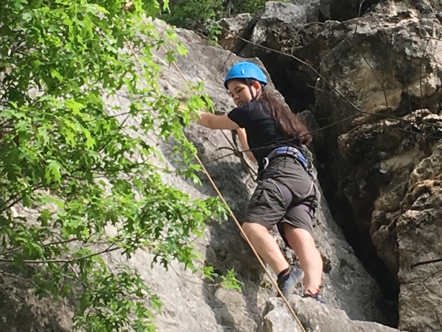 2019/03(March)/Crew8787-Rock-Climbing/640x480_2019-03-30-Crew8787-rock-climbing-10-Addison.JPG