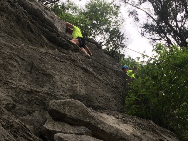 2019/03(March)/Crew8787-Rock-Climbing/640x480_2019-03-30-Crew8787-rock-climbing-20-Travis-Suzi.JPG