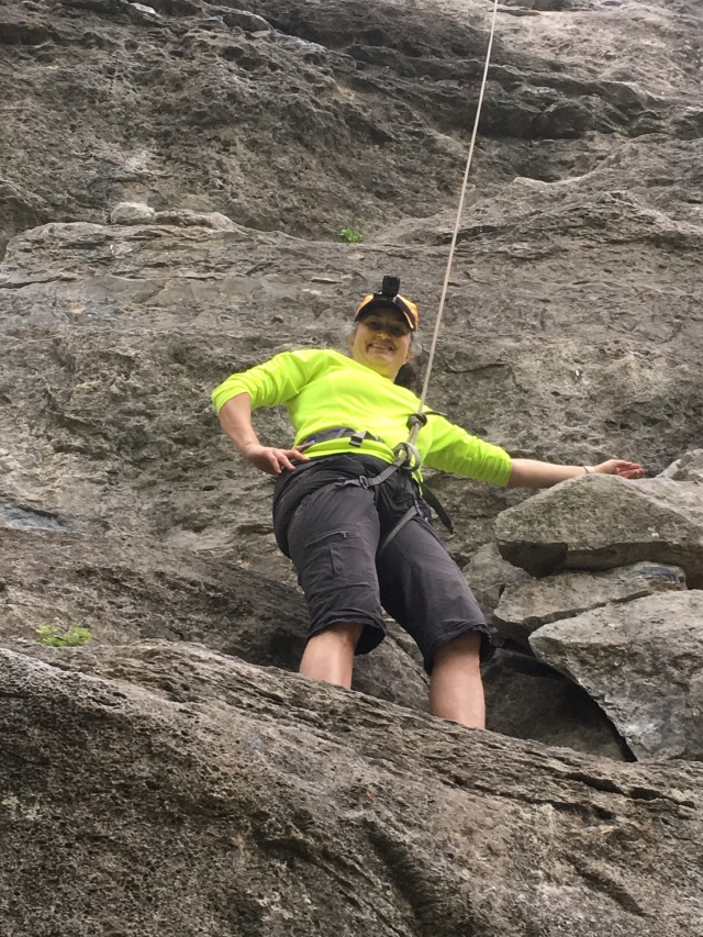 2019/03(March)/Crew8787-Rock-Climbing/640x480_2019-03-30-Crew8787-rock-climbing-25-Suzi.JPG