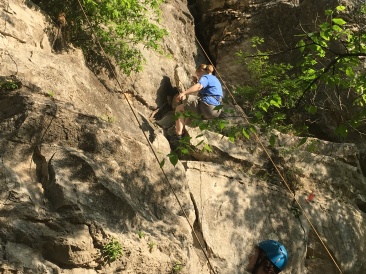2019-03-30-Crew8787-rock-climbing-09-Emily.JPG