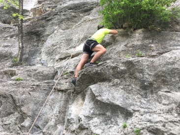2019-03-30-Crew8787-rock-climbing-15-Travis.JPG