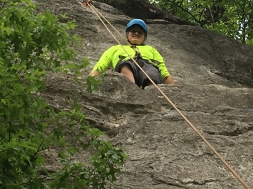 2019-03-30-Crew8787-rock-climbing-17-Suzi.JPG